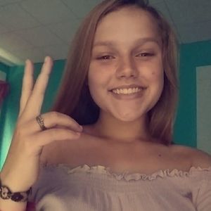 Meet your Posher, Alaina